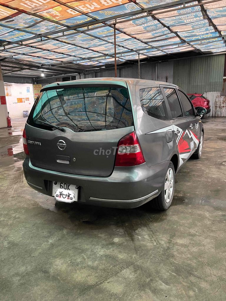 Nissan Livina Nhật bản 7 Chổ Xe gia đình Số sàn. Mua bán Ô tô tại Quận 12 Tp Hồ Chí Minh được đăng bởi Mr Gà 9x  hình 5