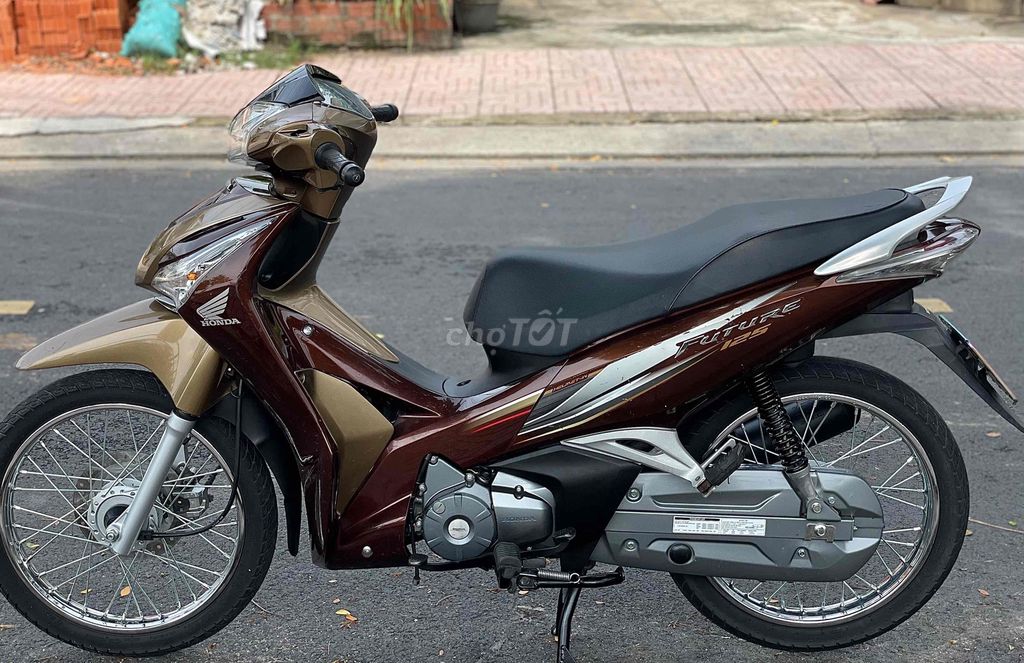 đưa trước 10 củ nhận xe. Mua bán Xe máy tại Quận 8 Tp Hồ Chí Minh được đăng bởi thái hoàng hình 5