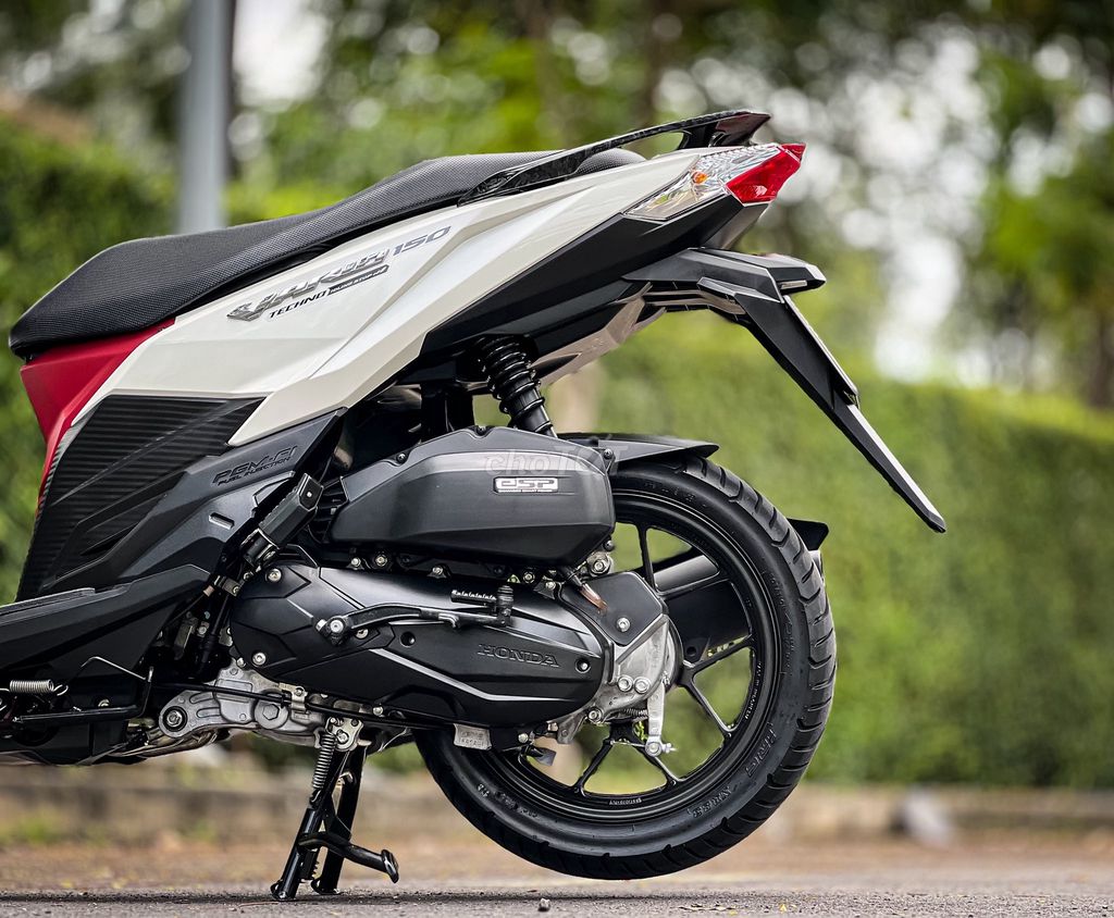 Vario 150cc 2017 odo lướt 3.400km zin chính chủ. Mua bán Xe máy tại Quận 7 Tp Hồ Chí Minh được đăng bởi Lê Văn Đạt hình 10