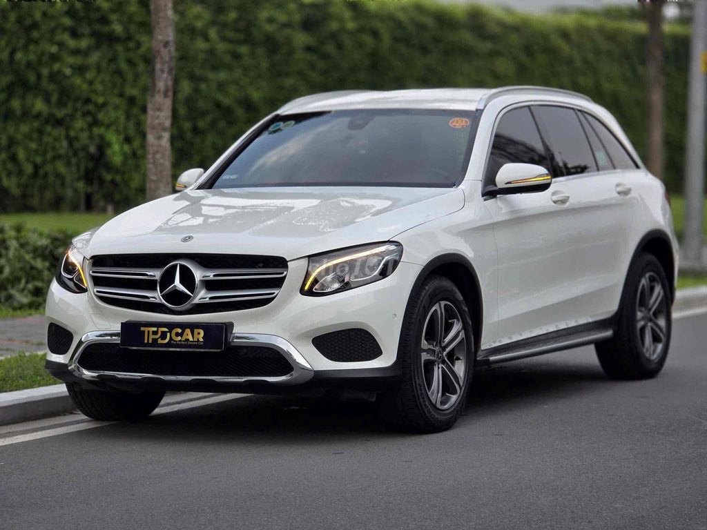 Mercedes Benz GLC 2019 200 - 74000 km. Mua bán Ô tô tại Quận Bình Tân Tp Hồ Chí Minh được đăng bởi Huỳnh Thiên Bảo hình 3