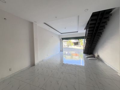 Cho thuê căn 2 tầng, vị trí đẹp, gần ĐH Việt Đức, Giá 5tr. Cho thuê nhà ở tại Thị xã Bến Cát Bình Dương được đăng bởi An Huy