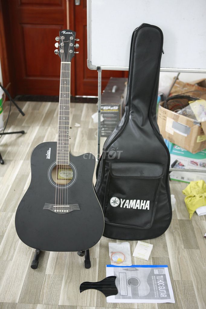 Đàn guitar acoustic Rosen Đen Gỗ. Mua bán Nhạc cụ tại Huyện Nam Trực Nam Định được đăng bởi Chung Nguyen hình 1