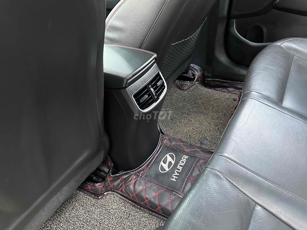 Hyundai Elantra 2019 1.6AT Sport - 80000 km. Mua bán Ô tô tại Quận Hoàng Mai Hà Nội được đăng bởi Đức Quyết hình 11