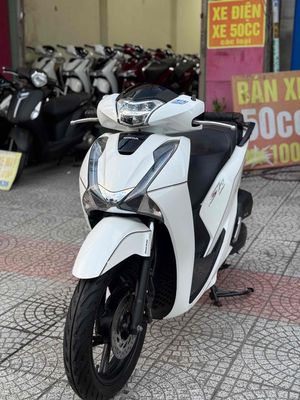 Sh 125i 2018 zin chất cực đẹp  Biển 43 chính chủ 1. Mua bán Xe máy tại Quận Liên Chiểu Đà Nẵng được đăng bởi Thành Đại  