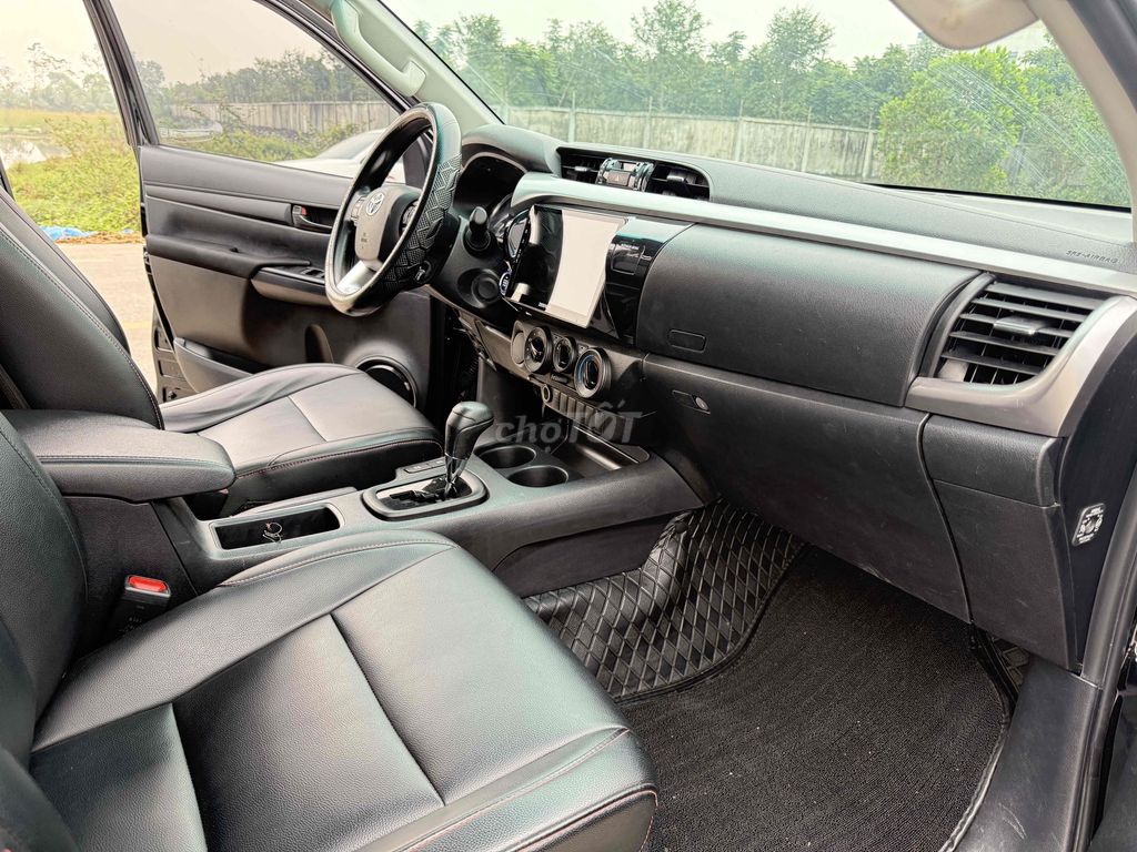 Toyota Hilux 2020 E  Fom mới full đồ.. Mua bán Ô tô tại Huyện Hà Trung Thanh Hóa được đăng bởi Nguyễn đức Tuân hình 14