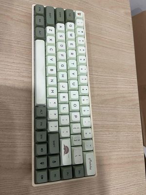 Thanh lý bàn phím cơ (bluetooth) + phím dự phòng. Mua bán Phụ kiện (Màn hình, Chuột...) tại Thành phố Thủ Đức Tp Hồ Chí Minh được đăng bởi Lê Phương