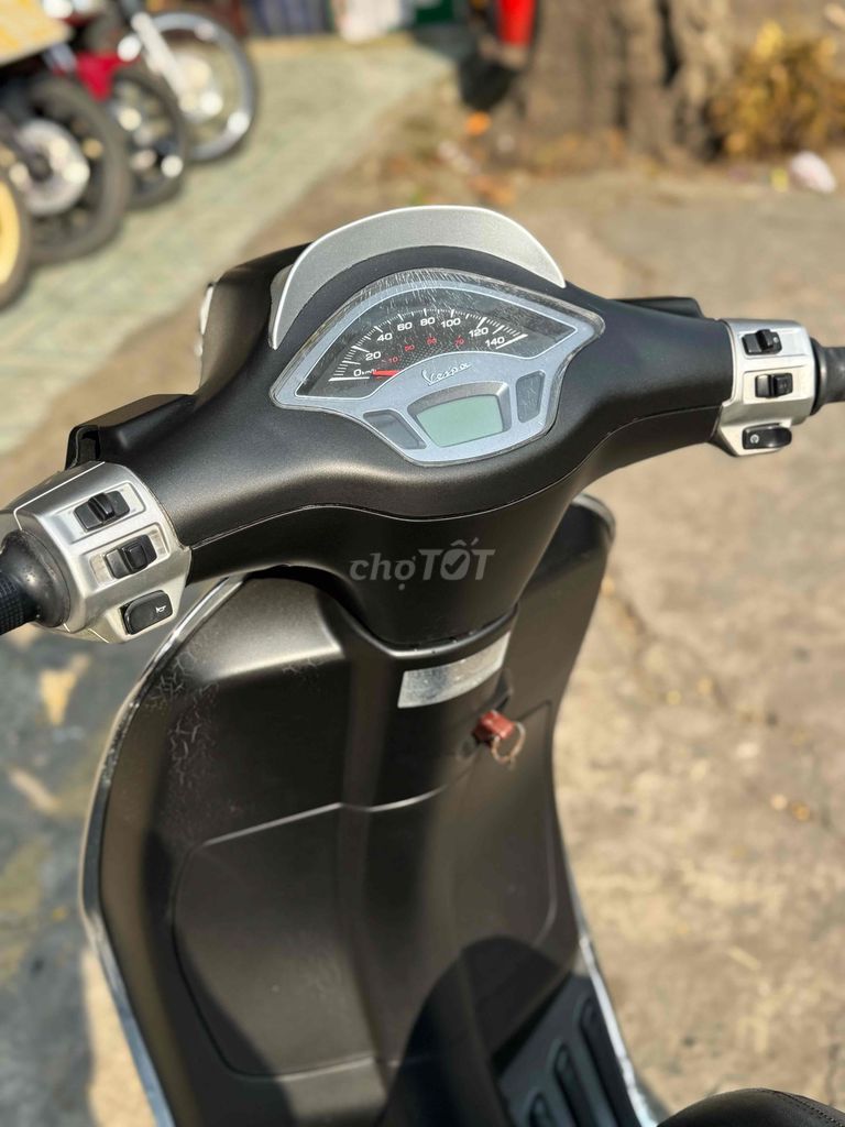 vespa sprint 2015 zin đẹp. Mua bán Xe máy tại Thành phố Biên Hòa Đồng Nai được đăng bởi Cầm Đồ Nguyên Phát hình 5