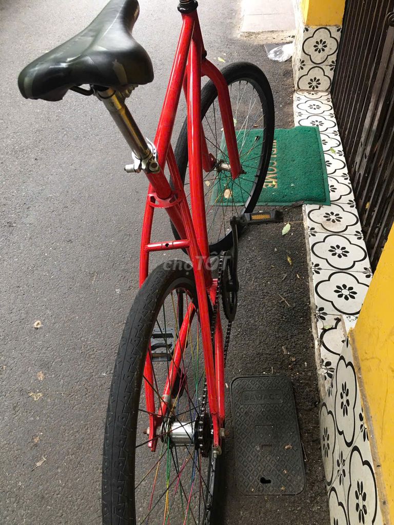 🚴 BÁN XE ĐẠP FIXED GEAR KHUNG ĐỎ 🚴. Mua bán Xe đạp tại Quận 3 Tp Hồ Chí Minh được đăng bởi Tiên Trần hình 2