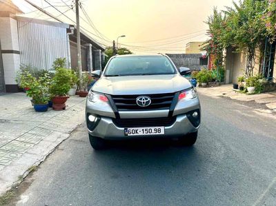 Toyota Fortuner 2017 Dầu Bạc