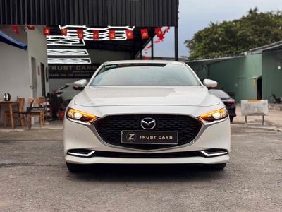 Mazda 3 1.5 Luxury - Sedan - 23.000km. Mua bán Ô tô tại Quận 8 Tp Hồ Chí Minh được đăng bởi Cửa hàng ô tô cũ TRUST CARS