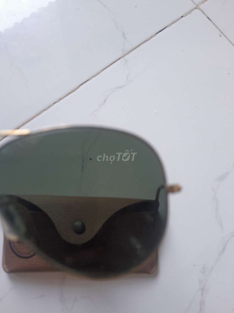 Kính râm Ray-Ban Kim loại USA. Mua bán Phụ kiện thời trang khác tại Huyện Ba Tri Bến Tre được đăng bởi nguyenthanhson hình 1