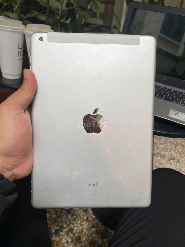 Apple iPad Air 128GB Bạc. Mua bán Máy tính bảng tại Quận Hà Đông Hà Nội được đăng bởi Tùng hình 1