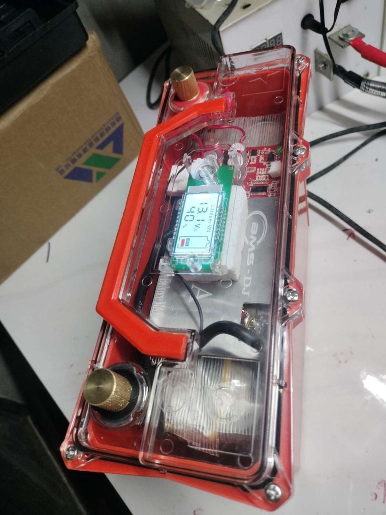 Bình Pin 12v45ah bms 200a + sạc. Mua bán Phụ tùng xe tại Huyện Châu Thành Bến Tre được đăng bởi nguyen minh thu hình 2