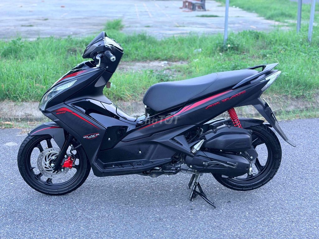 Honda Air Blade 2015 матовый черный родной мотор