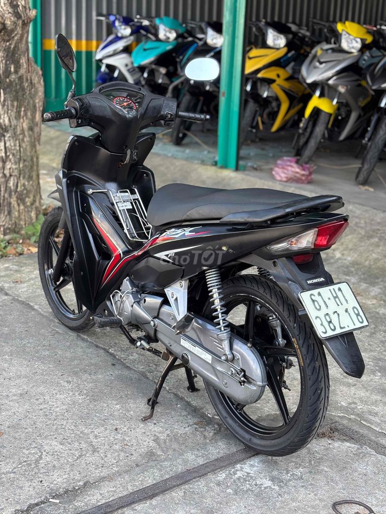 Honda Wave RSX FI Đen đỏ. Mua bán Xe máy tại Thị xã Bến Cát Bình Dương được đăng bởi xe máy trả góp tín nghĩa  hình 10