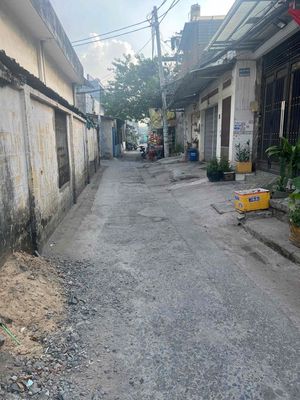 Nhà Tây Lân 10,34x25 có 12 căn nhà trọ đường xe tải sổ riêng