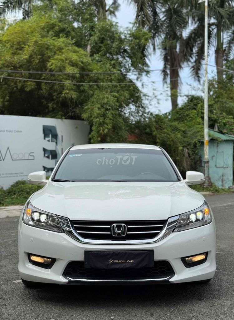 Honda Accord 2015 2.4 AT Một chủ. Mua bán Ô tô tại Thành phố Thủ Đức Tp Hồ Chí Minh được đăng bởi Lê Nhường hình 1