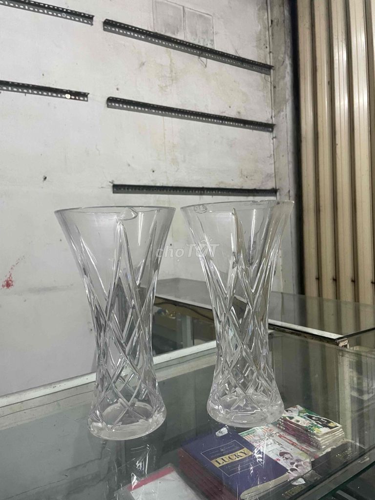 2 Lọ hoa thủy tinh vân kim cương. Mua bán Cây cảnh, đồ trang trí tại Quận 8 Tp Hồ Chí Minh được đăng bởi Lê ngọc Thiên Kim hình 1