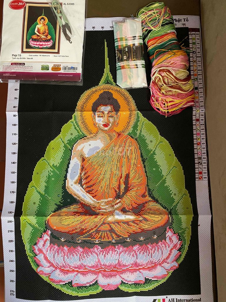 Tranh thêu chữ thập Phật Thích Ca, KT 50x 70cm