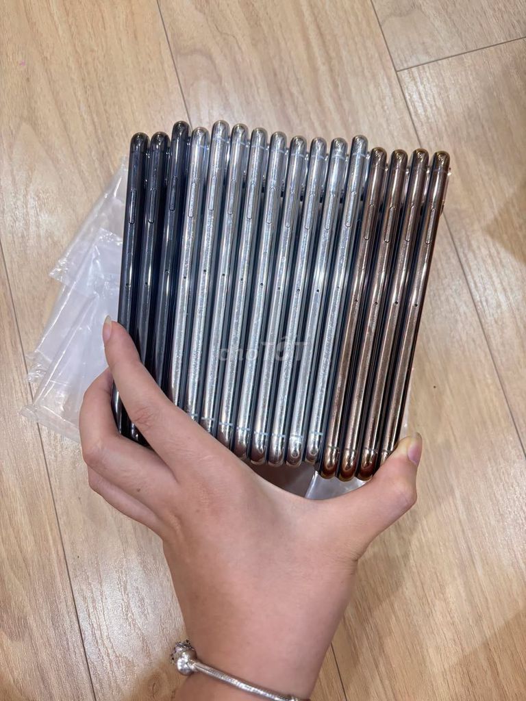 Apple iPhone XS Max 256GB Đen, Bạc, Vàng. Mua bán Điện thoại tại Quận 5 Tp Hồ Chí Minh được đăng bởi Hội Đồ Điện Tử hình 1
