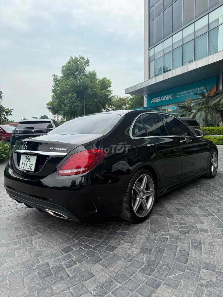 Chính chủ cần bán mer c300. Mua bán Ô tô tại Quận Tây Hồ Hà Nội được đăng bởi Tuyết hình 7