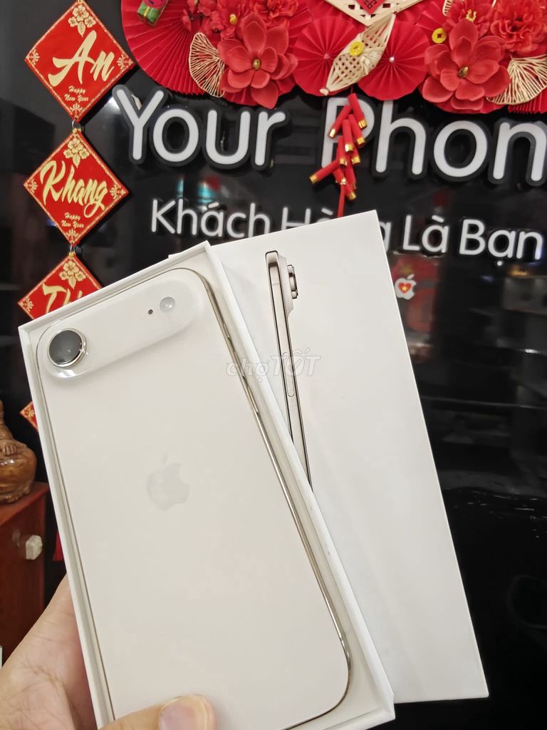 iPhone Air  gold chính hãng fullbox BH 11 tháng. Mua bán Điện thoại tại Quận Hải Châu Đà Nẵng được đăng bởi Your Phone hình 1