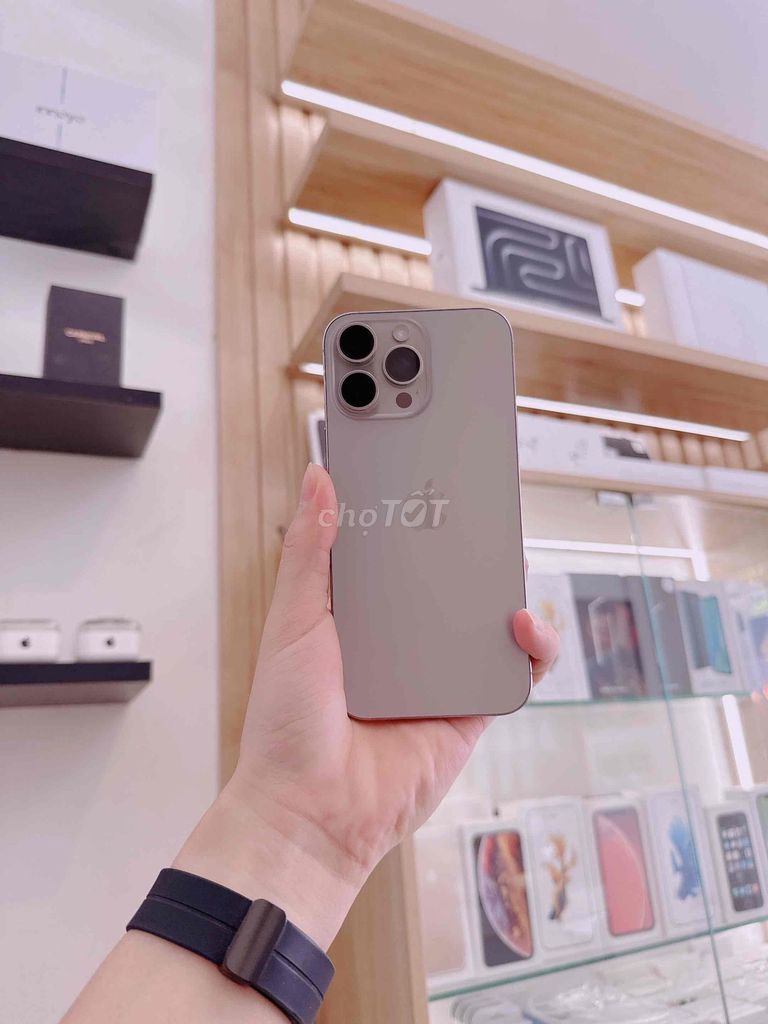 Apple iPhone 16 Pro Max 256GB Titan Tự Nhiên Mỹ. Mua bán Điện thoại tại Quận Đống Đa Hà Nội được đăng bởi Ngô Minh Hoàng hình 1