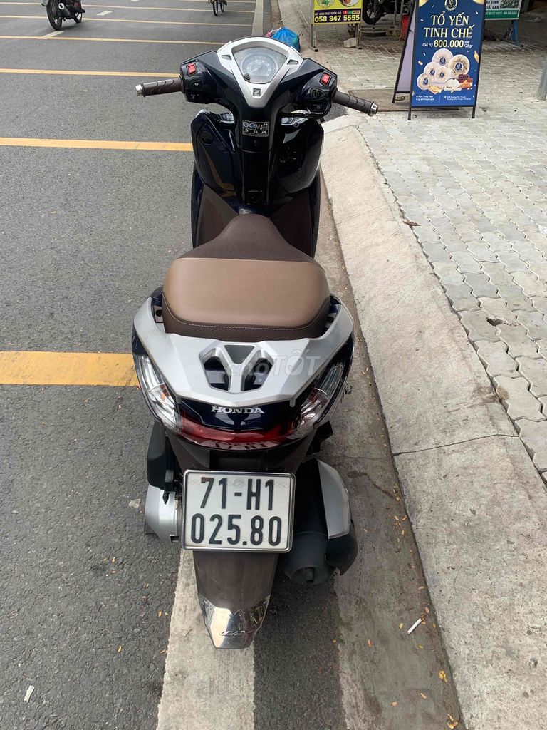 Lead 125 4 val bs71 chính chủ ký  Full phụ kiệng. Mua bán Xe máy tại Quận 7 Tp Hồ Chí Minh được đăng bởi Bi hình 4