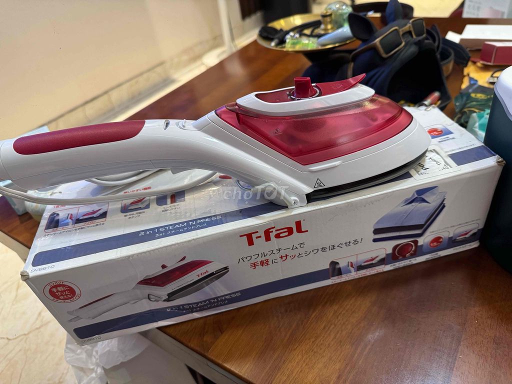 Bàn là hơi nước cầm tay T-Fal điện 110V. Mua bán Giường, chăn ga gối nệm tại Quận Lê Chân Hải Phòng được đăng bởi Anh Tuấn hình 1