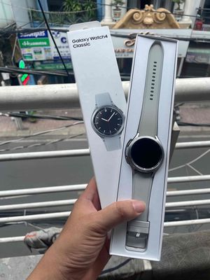 Sansung Watch 4 Classsic 46 MM trắng 99%. Mua bán Thiết bị đeo thông minh tại Quận 10 Tp Hồ Chí Minh được đăng bởi Trường