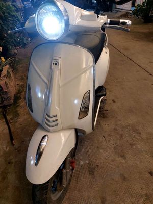 Vespa đẹp , không bệnh tật ,bình mạnh ,máy mạnh. Mua bán Xe điện tại Huyện Bình Chánh Tp Hồ Chí Minh được đăng bởi Nguyen minh triet
