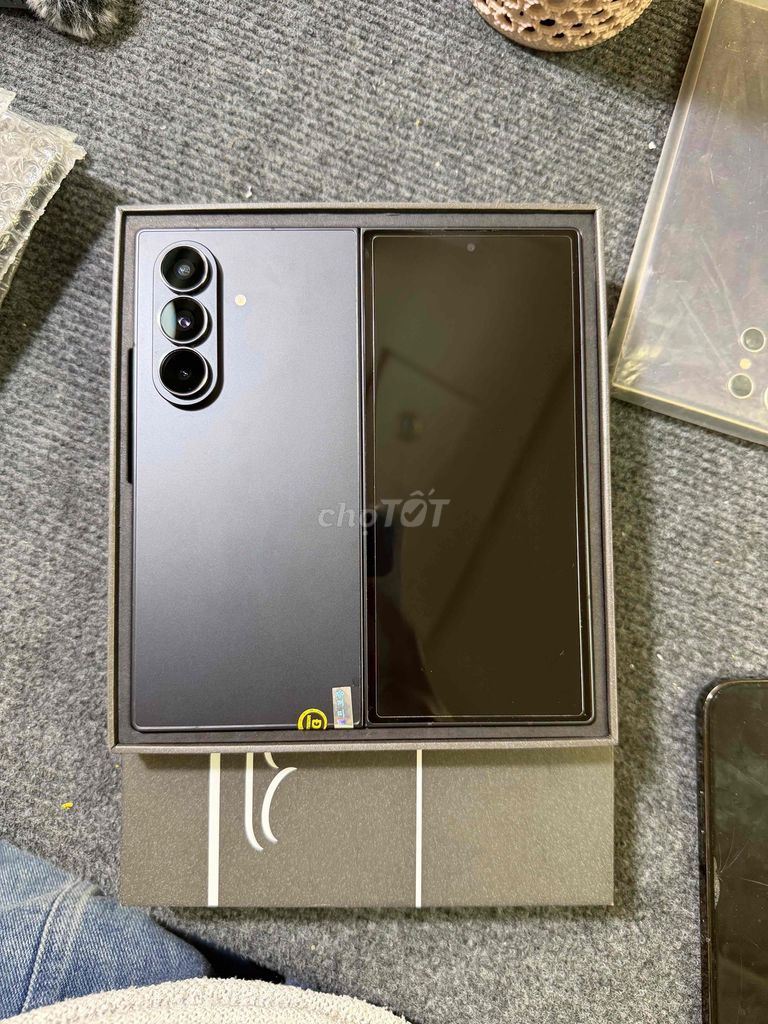 Samsung Galaxy Z Fold7. Mua bán Điện thoại tại Quận Cầu Giấy Hà Nội được đăng bởi Thanh Thoa hình 1