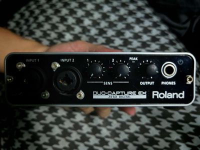 Cần Bán SOUNDCARD ROLADN VÀ MIC K200. Mua bán Tivi, Âm thanh tại Quận Cái Răng Cần Thơ được đăng bởi Khoatruyen