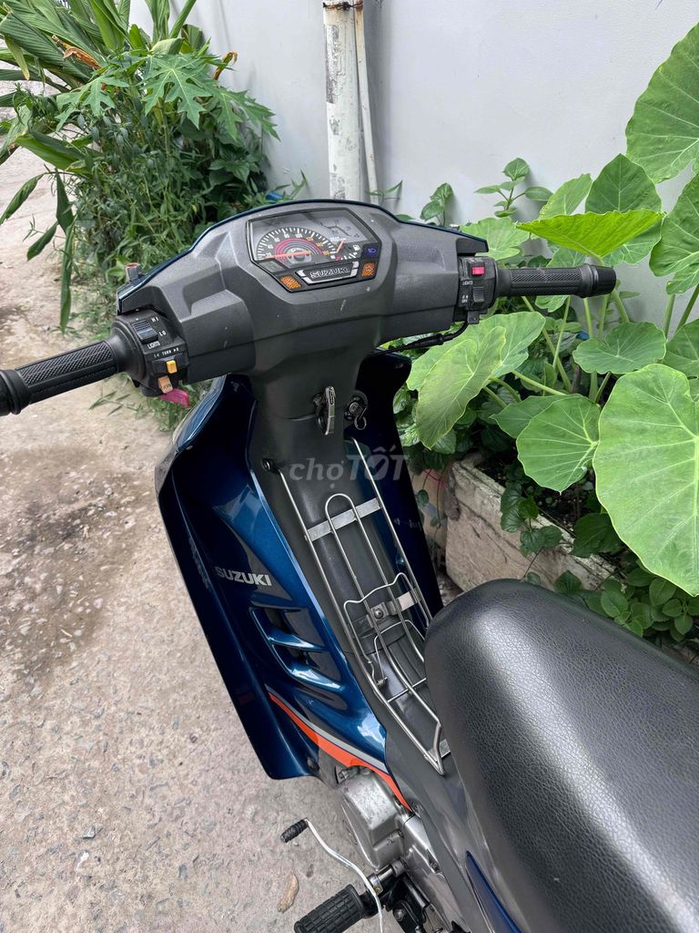 Suzuki Viva 2002 Xanh dương 24.000km. Mua bán Xe máy tại Quận 7 Tp Hồ Chí Minh được đăng bởi anh bảy hình 18
