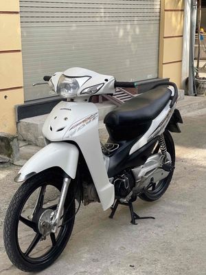 wave alpha trắng xe đẹp máy chạy bốc tiết kiệm xăn. Mua bán Xe máy tại Quận Nam Từ Liêm Hà Nội được đăng bởi Lan Phương