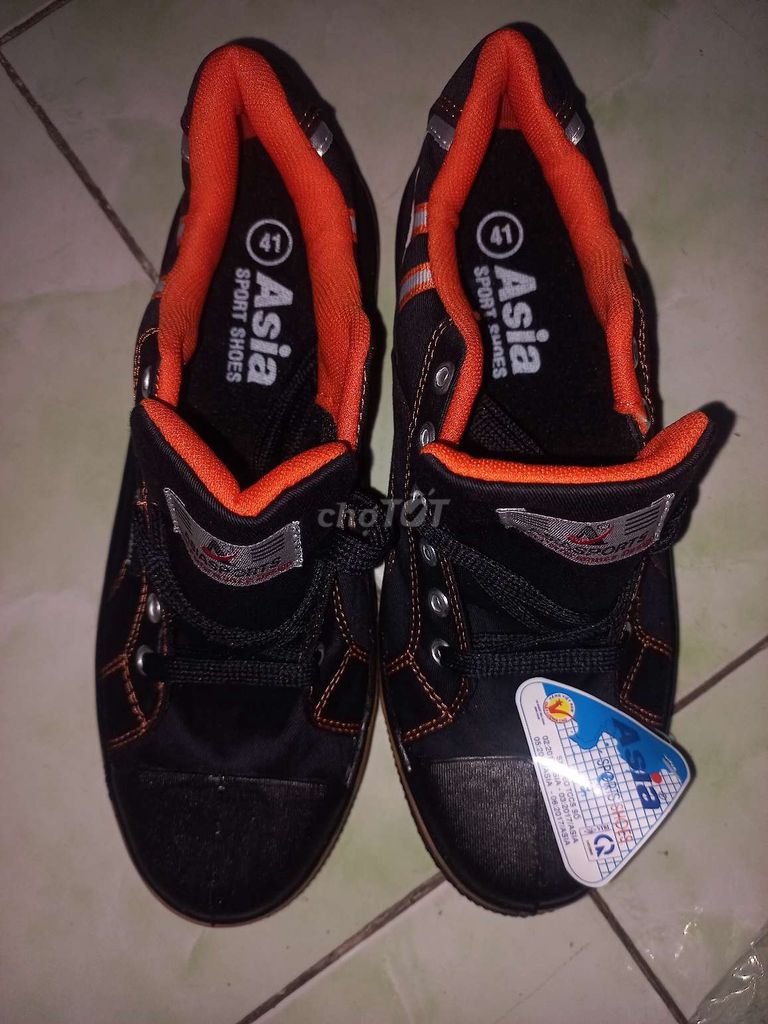 Giày bảo hộ Vải Đen Cam Size 41. Mua bán Giày dép tại Thành phố Thuận An Bình Dương được đăng bởi mpham hình 1
