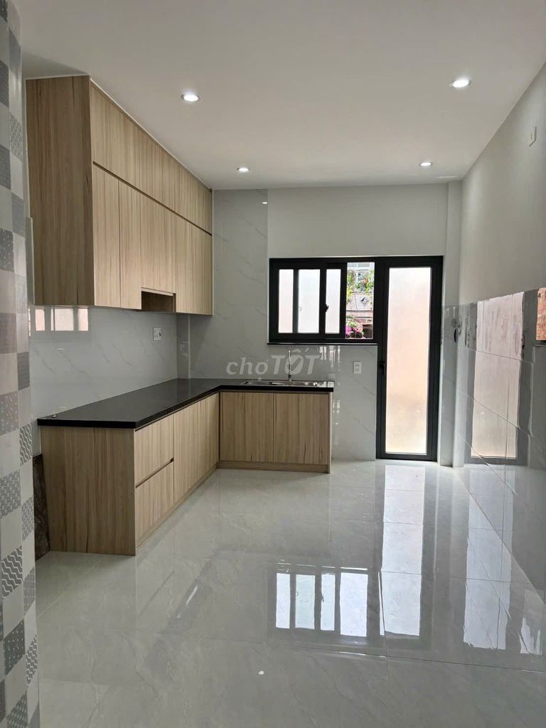 Bán nhà 4 tầng hẻm ô tô hoàng văn thụ Bán nhà 4 tầng hẻm ô tô hoàng văn thụ