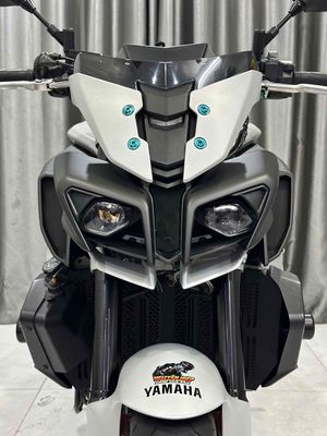 Yamaha MT10 Gen 1 2022 Xám Xi Măng 11304 km. Mua bán Xe máy tại Quận Tân Phú Tp Hồ Chí Minh được đăng bởi Nguyễn Hiệp