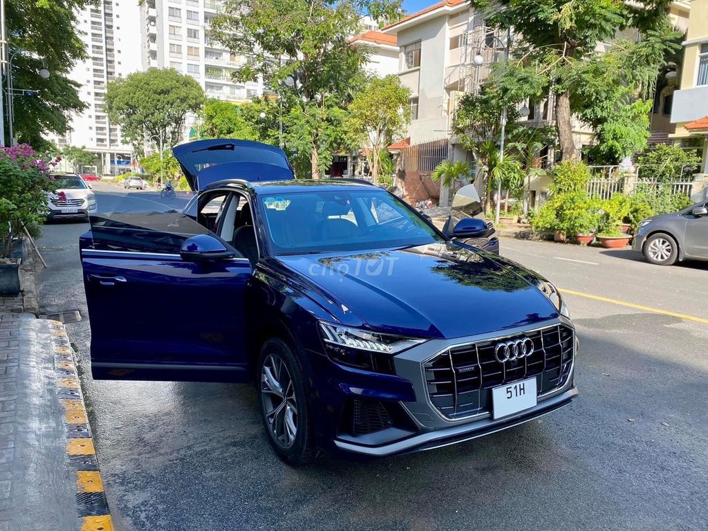 Chính chủ bán đổi xe Audi Q8 2021 Có Hoa hồng GT