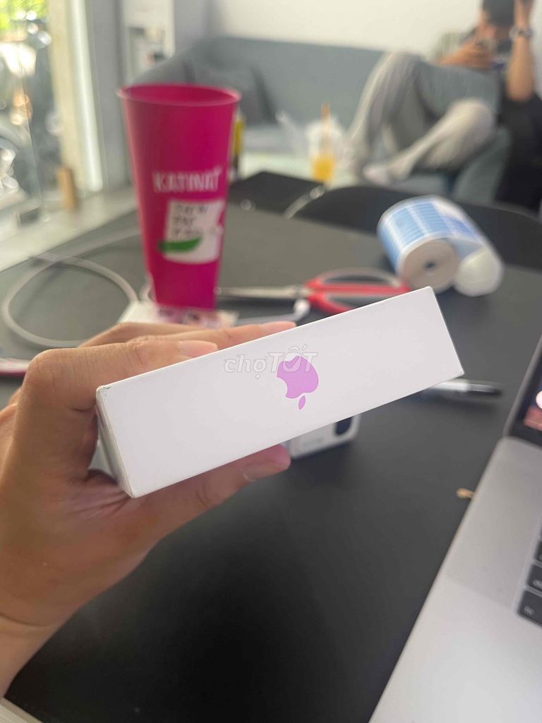 16plus 128gb Hồng VN/A new seal chưa active. Mua bán Điện thoại tại Quận 10 Tp Hồ Chí Minh được đăng bởi MT Mobile  hình 2