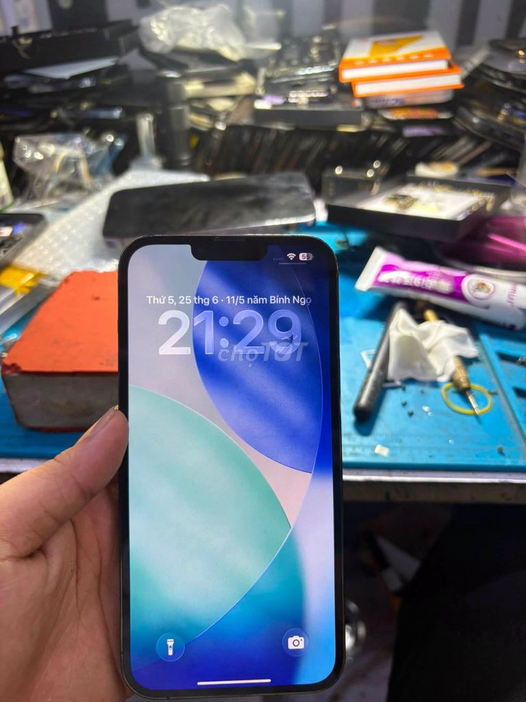 Apple iPhone 13 Pro Max 256GB Xám Đã sử dụng. Mua bán Điện thoại tại Quận Tân Phú Tp Hồ Chí Minh được đăng bởi Hội Đồ Điện Tử hình 1