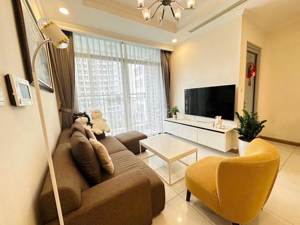 ++ Bán căn hộ 2PN, 2WC tại Vinhomes Central Park, 7,6 tỷ, 83,8m2