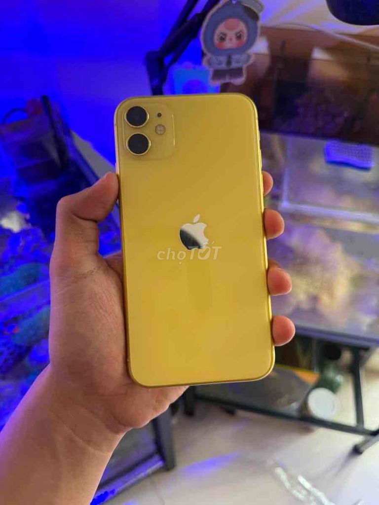 Apple iPhone 11 64GB Vàng 87%. Mua bán Điện thoại tại Quận 8 Tp Hồ Chí Minh được đăng bởi Phước Thuận hình 1