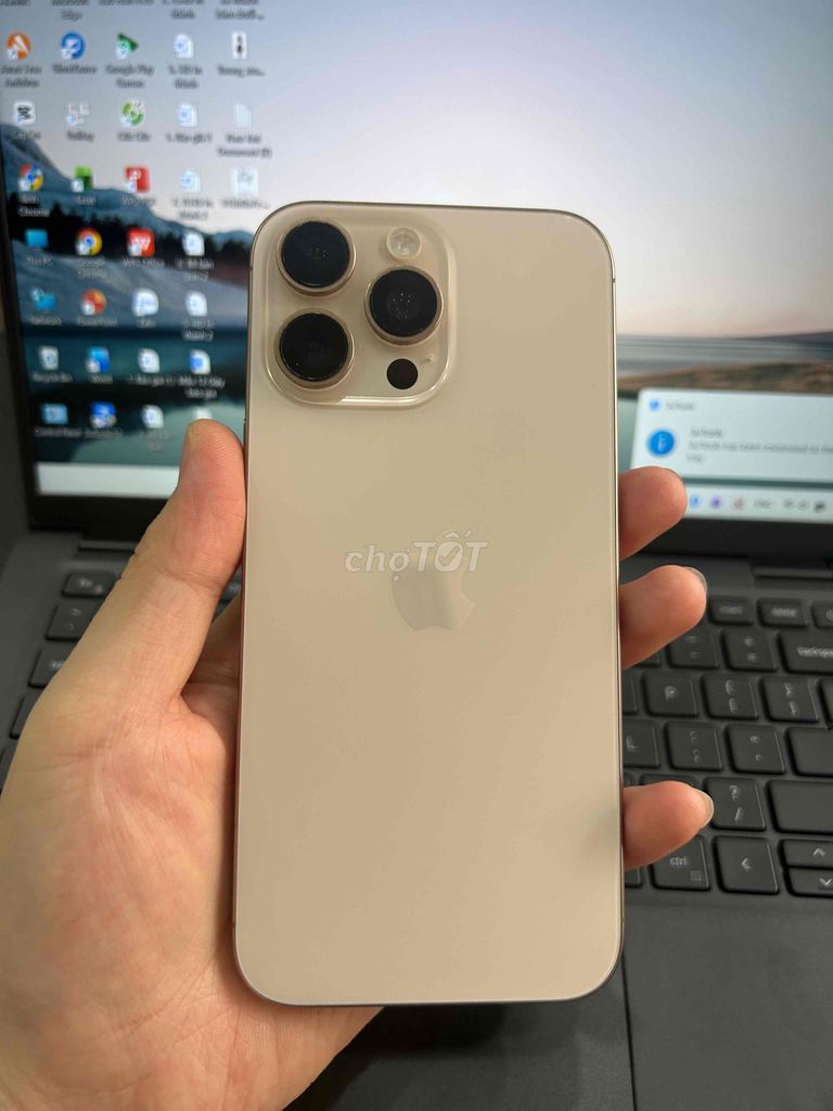 iPhone 16 Pro Max 256GB Sa Mạc máy đẹp keng. Mua bán Điện thoại tại Thành phố Buôn Ma Thuột Đắk Lắk được đăng bởi Nguyễn Hoàng hình 1