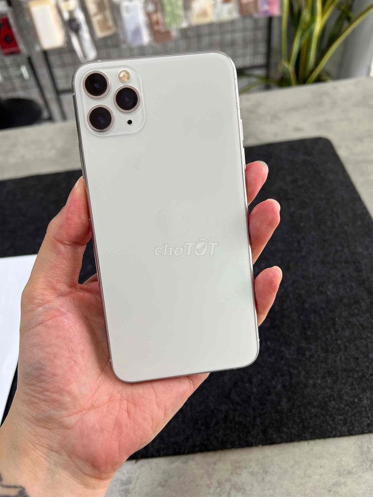 iPhone 11 Pro Max 64GB Trắng. Mua bán Điện thoại tại Huyện Hóc Môn Tp Hồ Chí Minh được đăng bởi Nguyễn quốc quang trung hình 1