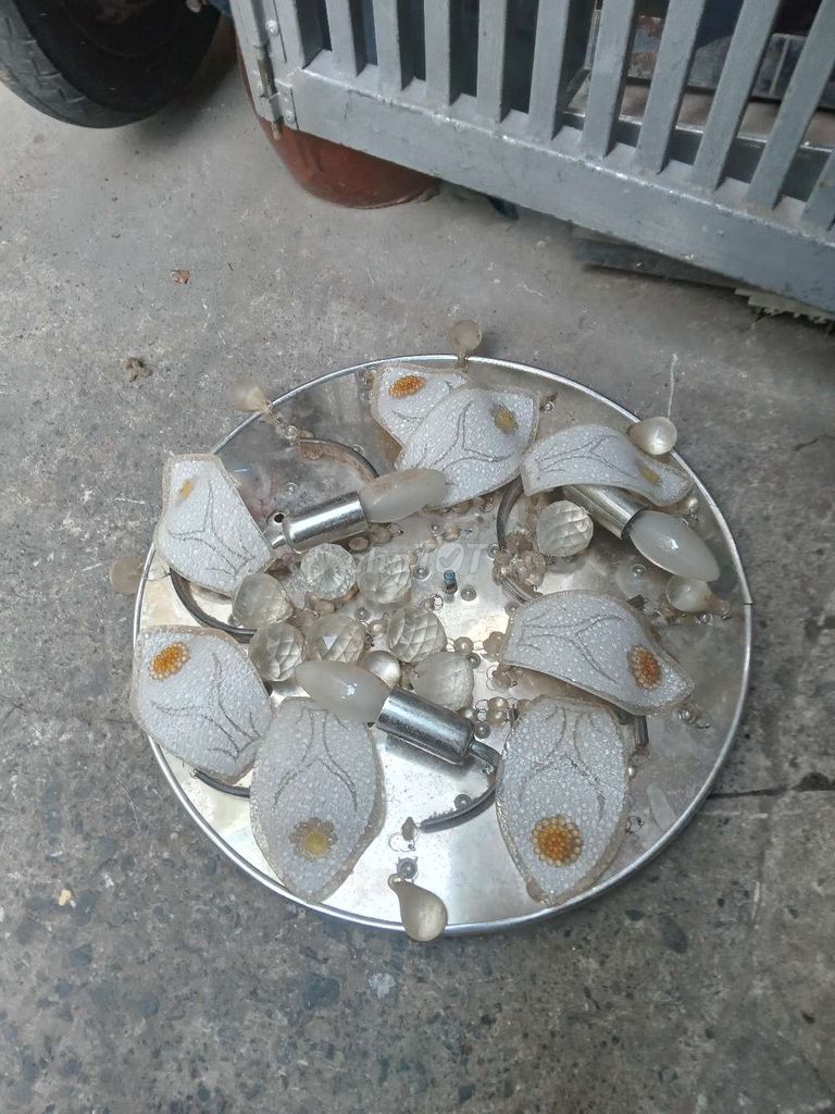 Đèn ốp trần Pha lê. Mua bán Đèn tại Quận 1 Tp Hồ Chí Minh được đăng bởi Hien Nguyen hình 1