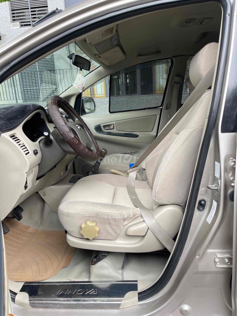 Toyota Innova 2016 - 133000 km. Mua bán Ô tô tại Quận 8 Tp Hồ Chí Minh được đăng bởi Phuoc hình 11