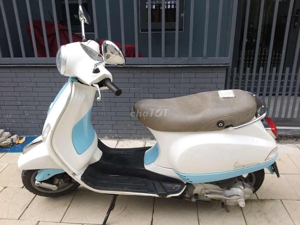 Xe máy Vespa máy êm giấy tờ đầy đủ xem hình. Mua bán Xe máy tại Quận Hải Châu Đà Nẵng được đăng bởi VU THAO hình 4