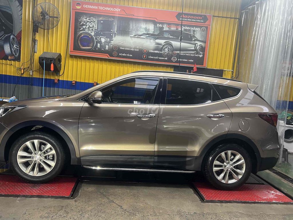 Hyundai Santa Fe 2017 2.4 AT 4 WD - 79000 km. Mua bán Ô tô tại Thành phố Thủ Đức Tp Hồ Chí Minh được đăng bởi THUONG TRAN hình 4