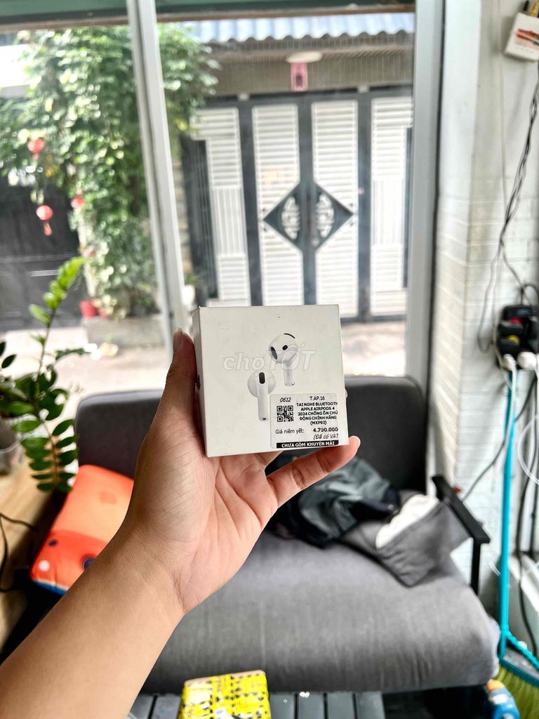 Tai nghe Apple AirPods 4 Trắng. Mua bán Tivi, Âm thanh tại Quận Bình Thạnh Tp Hồ Chí Minh được đăng bởi Nguyen Quoc Huy hình 1